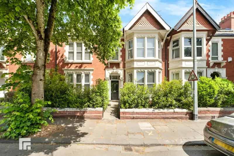 4 Bedroom Terraced House for Sale