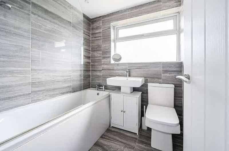 3 Bed Semi-Detached House For Sale