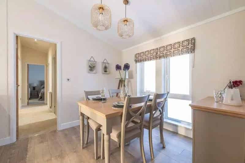 2 bed property for sale