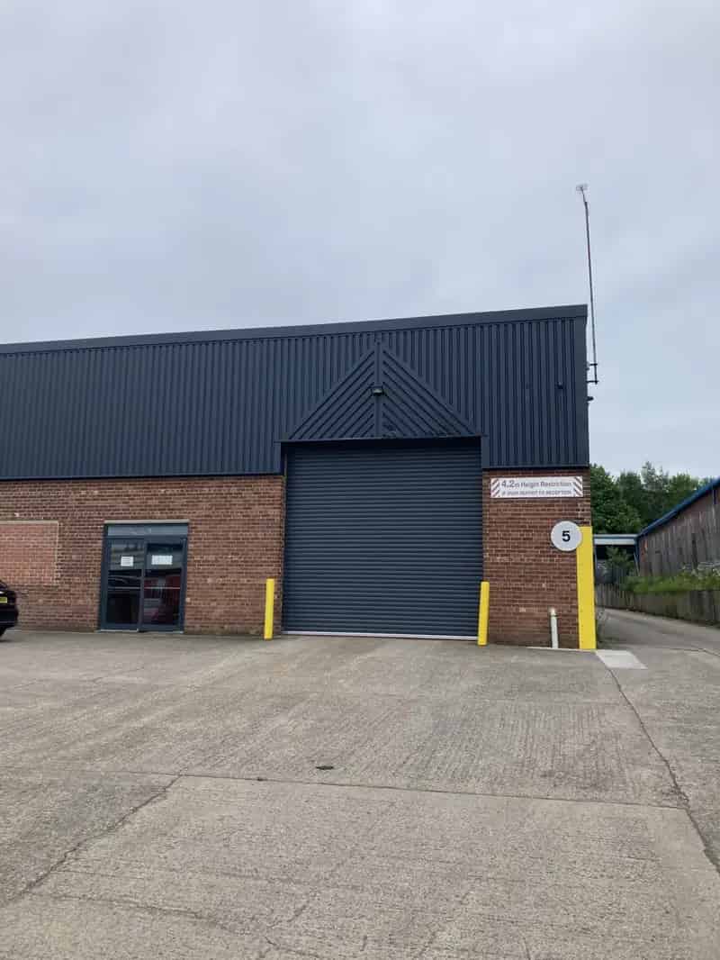 Industrial Warehouse Unit with Yard