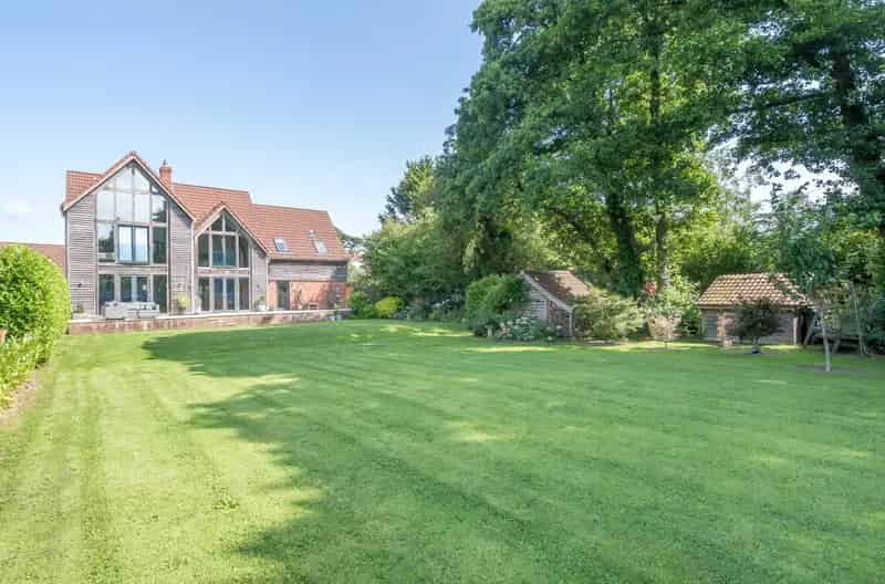 Detached House for sale with 4 bedrooms, Woodlands Close Knowle