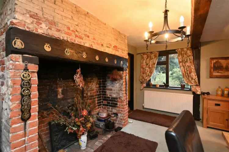 Grade II Listed 4 Bed House on 1.75 Acres Near Framlingham