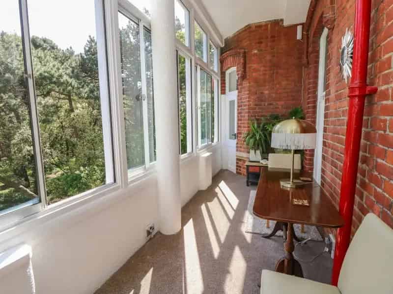 2 Bedroom Flat Bournemouth Sea Views Private Balcony Allocated Parking