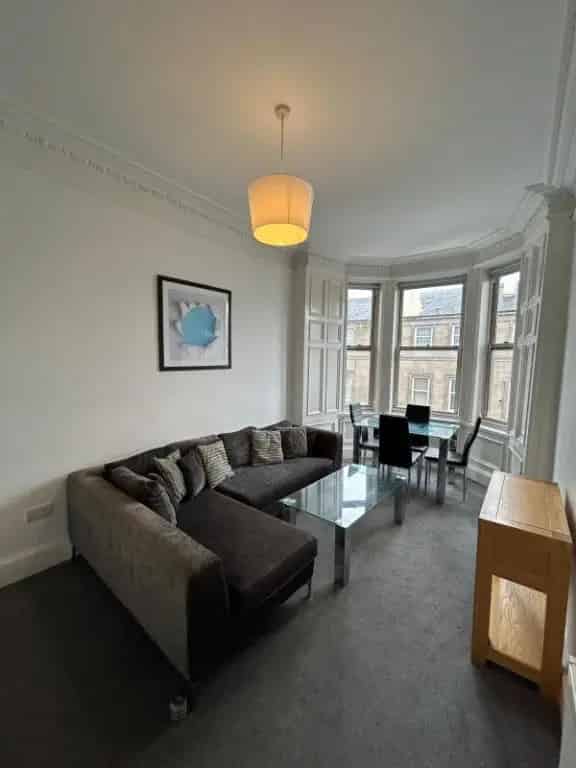 2 Bedroom Furnished Flat to Rent Edinburgh