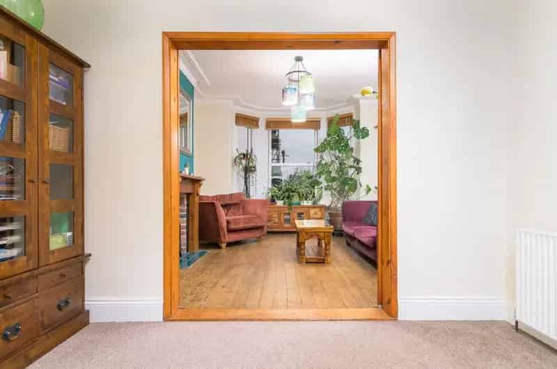 6 Bedroom Semi Detached House Whitby