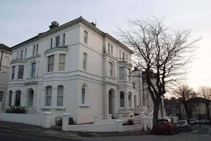 Studio Flat Brighton Available Mid April