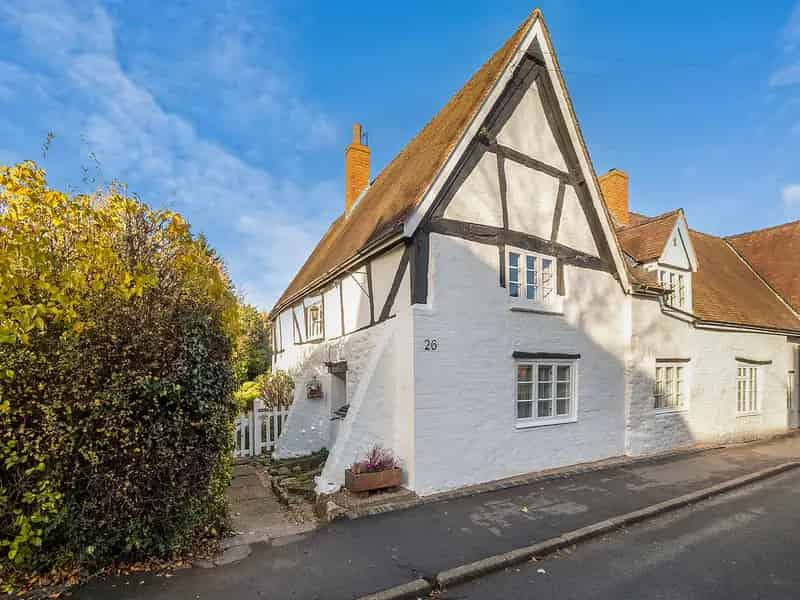 Grade II Listed Cottage 3 Bedrooms Southam Warwick Road