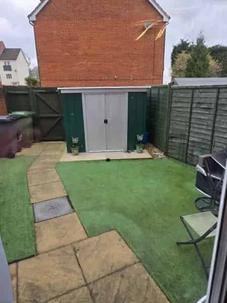3 Bedroom Townhouse Near Asda