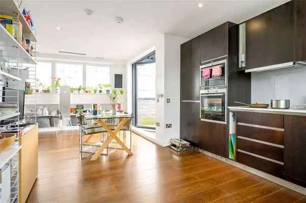 Islington Canalside, 10 Baldwin Terrace, Islington, London, N1 7RU | Property for sale | Savills