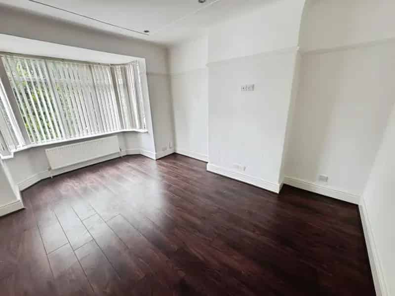 3 Bedroom House For Sale in Allerton