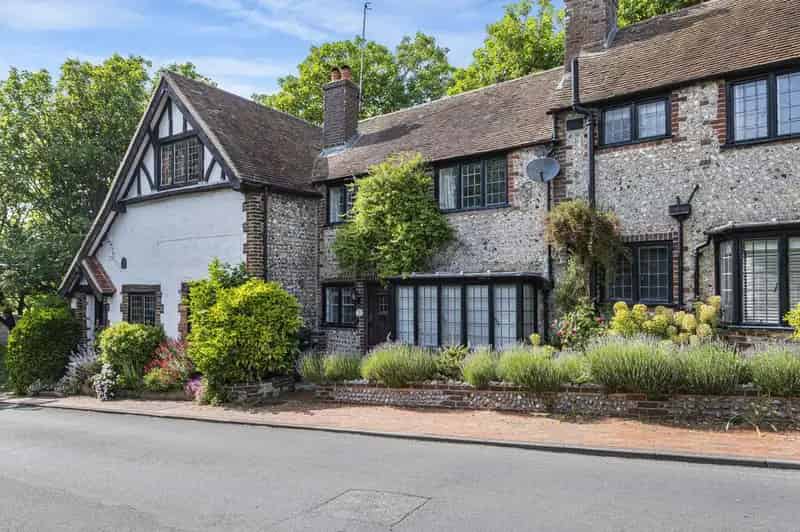 3 Bedroom Cottage for Sale