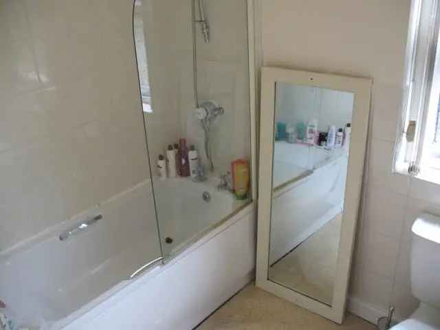 1 Bedroom End of Terrace House Share in Chorlton