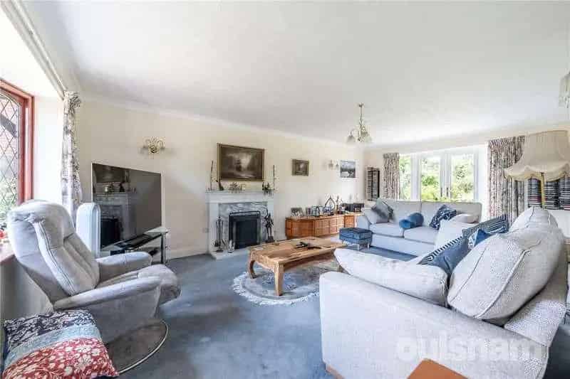 4 Bed Detached House For Sale