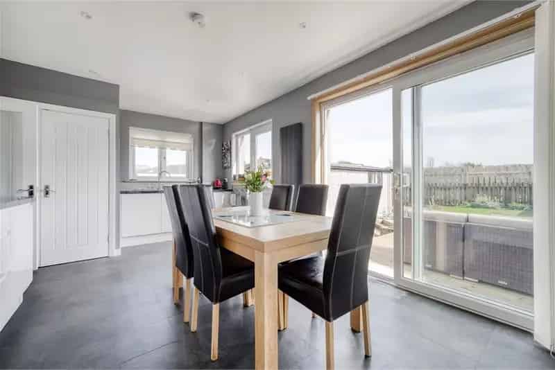 3 Bed Semi Detached House with Garage and EV Charger