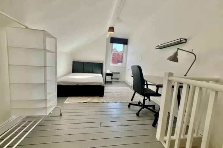 2-Bedroom Furnished House in Hyde Park Leeds - Zero Deposit Available