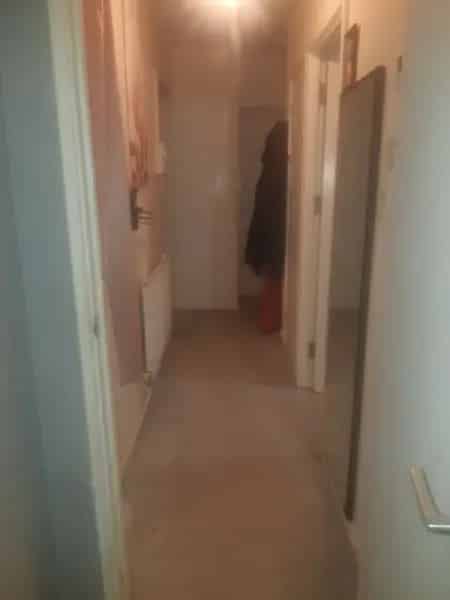 1-Bed Ground Floor Flat Near Shops and Transport