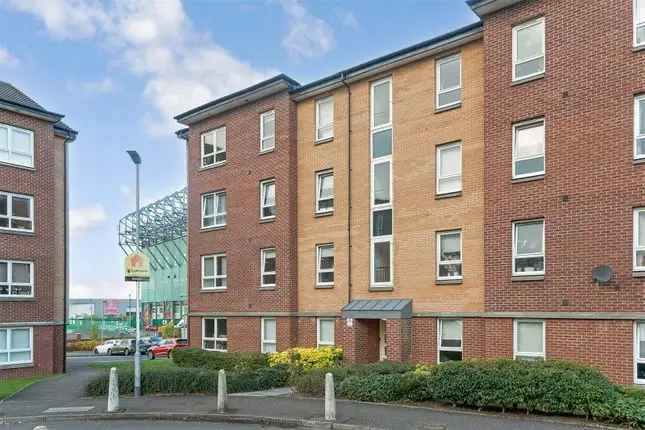 Flat for sale in Springfield Gardens, Glasgow G31