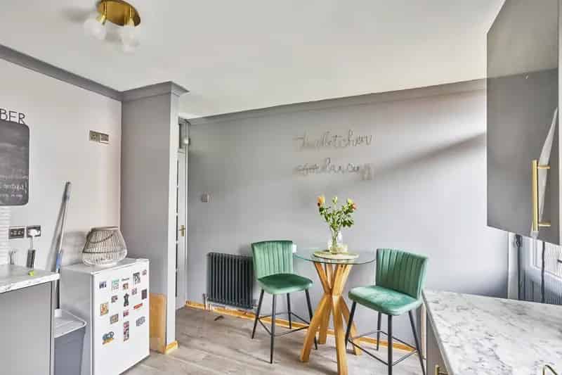 3-Bed Townhouse near Olympic Park West Ham Station