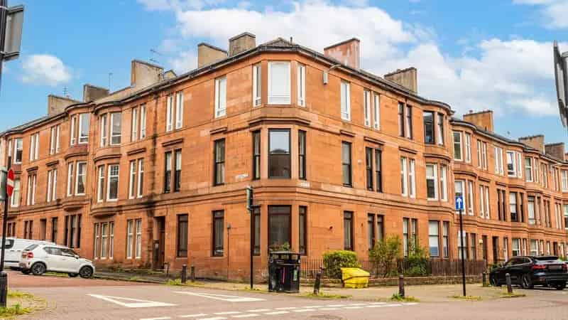 2 Bedroom Flat for Sale in Scotland
