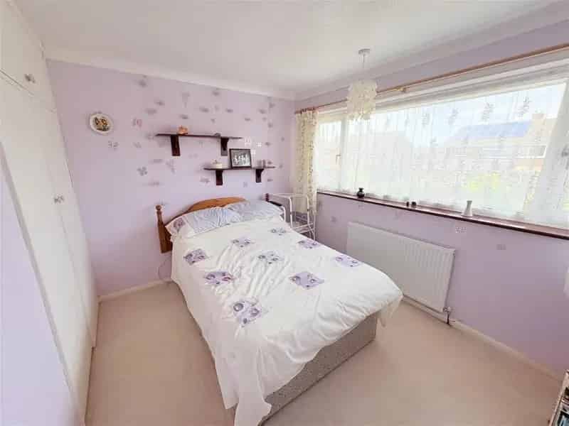3 Bed Semi Detached House For Sale