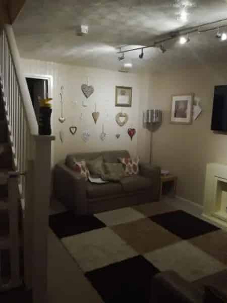 Two Bedroom House Near City Centre and Thomas Telford UTC