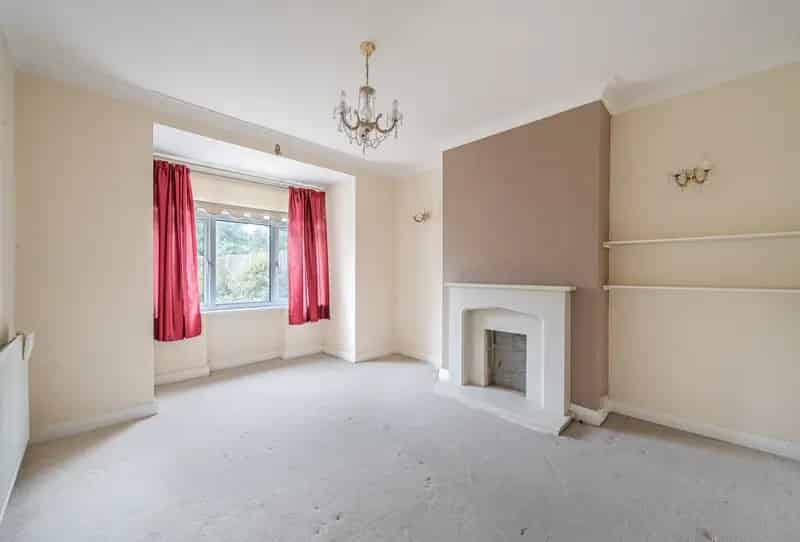3 Bedroom House for Sale Near Morden Tube