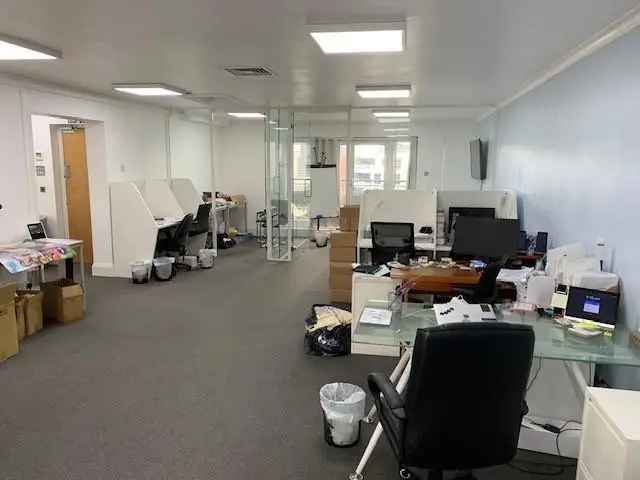 Modern Waterside Office Suite Near Canary Wharf