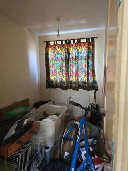 2 Bed GFF with Garden, 2 Sheds, Disability Adapted - Ideal Downsize