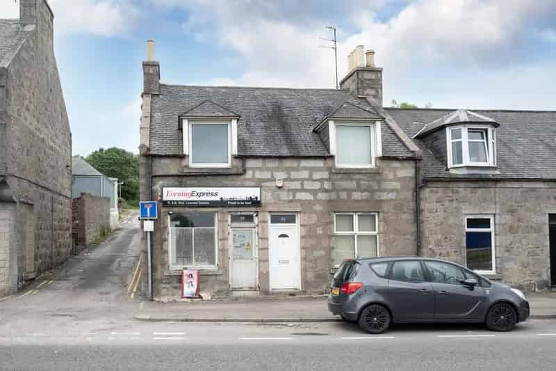 Two Bedroom House with Shop - Modernisation Project