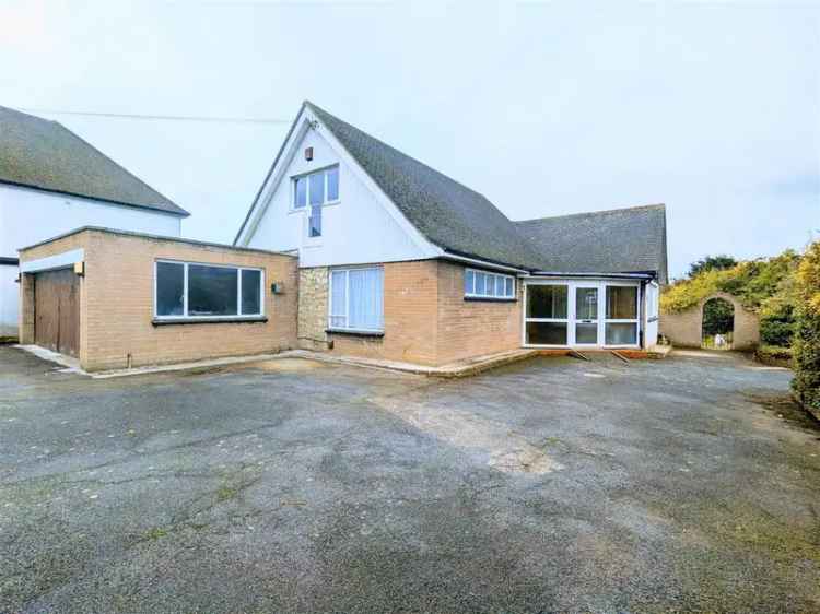 4 bedroom detached bungalow to rent