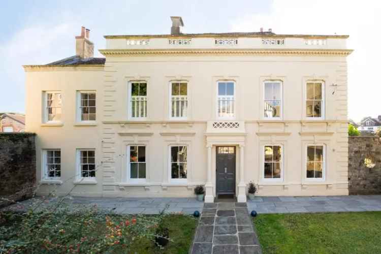 6 Bedroom Detached House for Sale in Stapleton