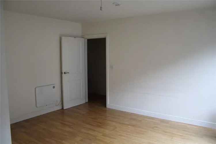 Flat For Sale in Salford, England