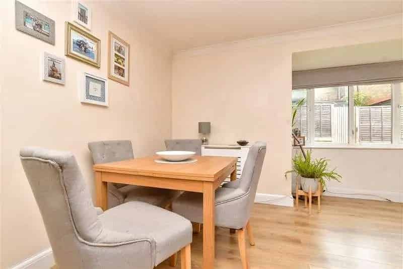 1 Bed Flat for Sale Sutton - Refurbished Ground Floor Apartment
