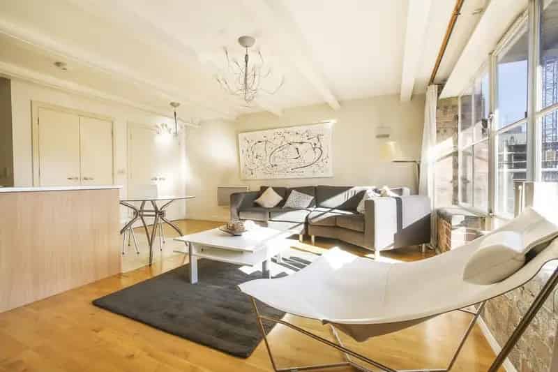 2 Bedroom Flat to Rent in Clifton Village