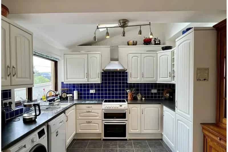 3 Bed Terraced House with 2 Reception Rooms and Garden