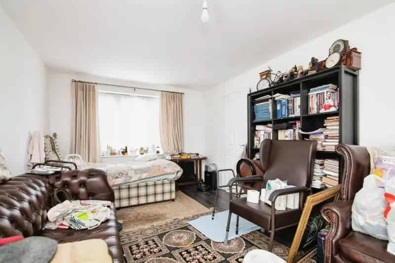 3 Bed Detached House Near Schools and Amenities