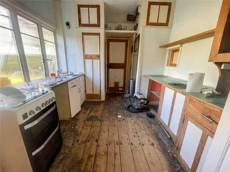 3 Bedroom Bungalow Milford on Sea  Development Potential