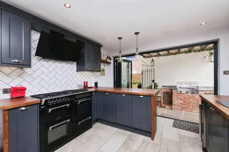 4 bedroom Detached House for sale, Strensall, North Yorkshire, YO32