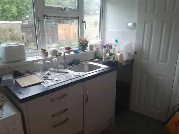 Spacious Ground Floor Pet Friendly Home Near Family