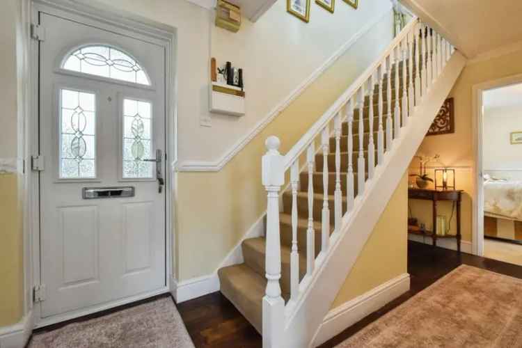 4 Bedroom Detached House in Castle Park