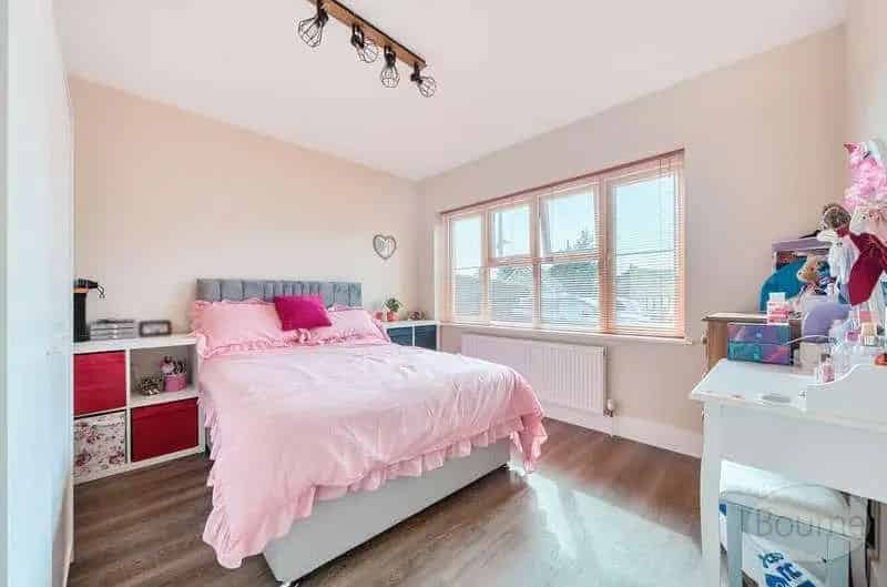 10 Bed House For Sale Multi Generational Living Large Family Home