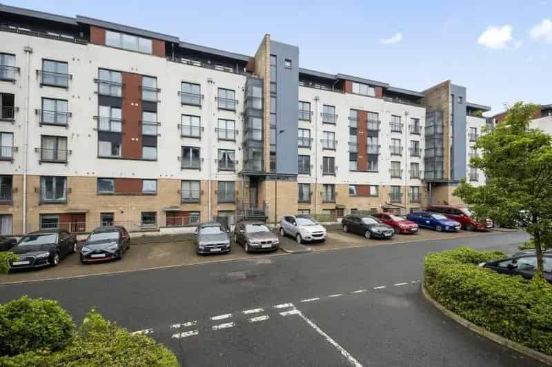 2 Bedroom Apartment to Rent Modern Development