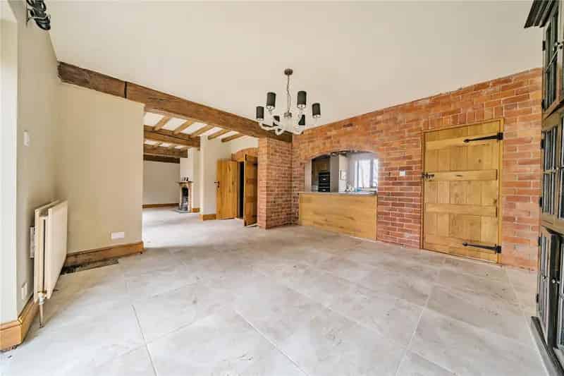 7 Bedroom Equestrian House with 7.5 Acres Letton Hereford