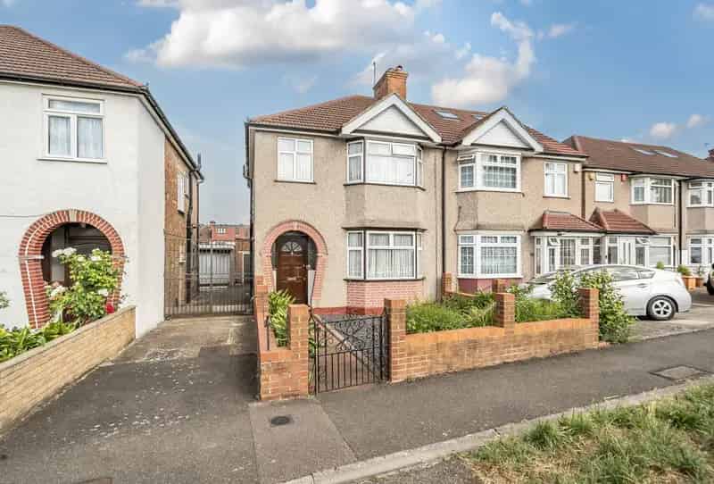3 Bedroom House for Sale Near Church Lane
