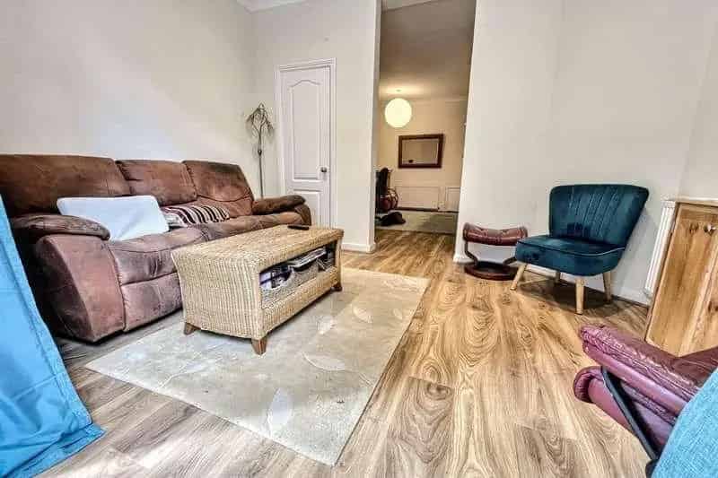 1 Bed Flat for Sale Near Boscombe Beach