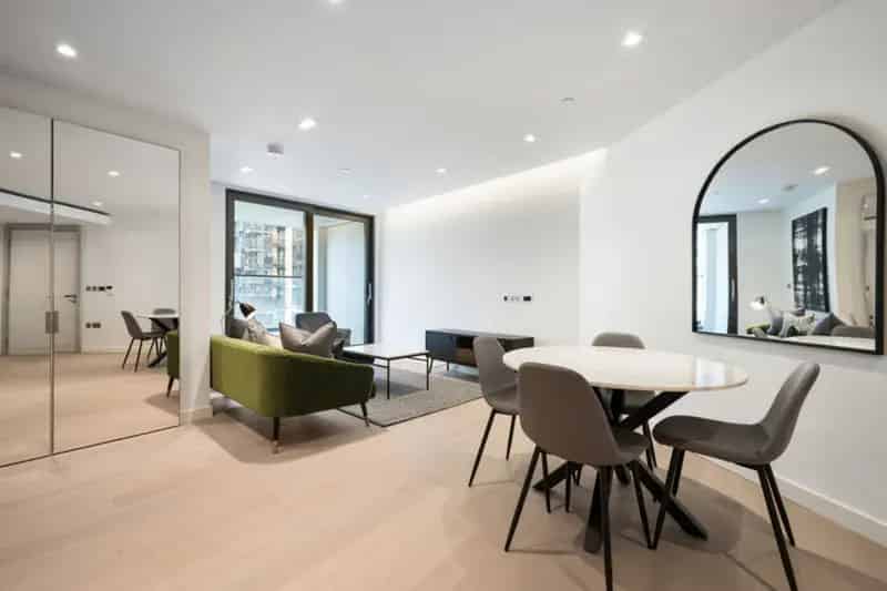 2-Bedroom Apartment in Iconic London Development