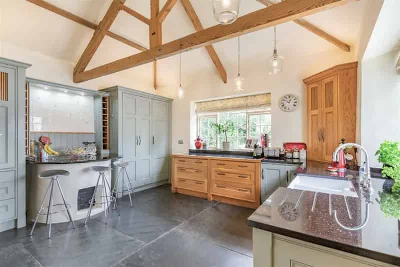 8-Bedroom Grade II Listed Rectory in Black Torrington