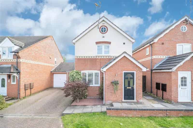 3 Bedroom Detached House to Rent Coventry
