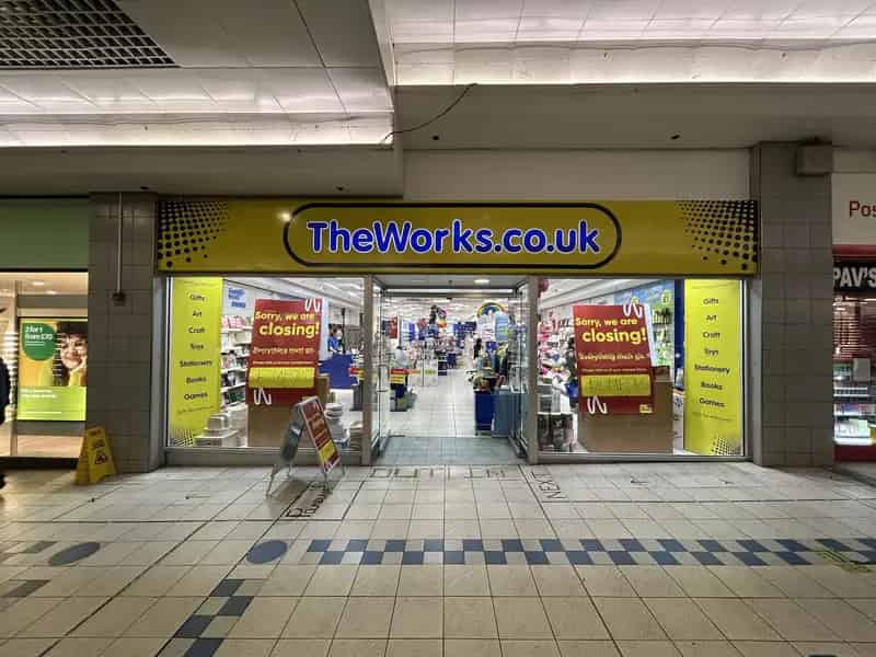 Retail Unit in Dagenham The Mall Shopping Centre