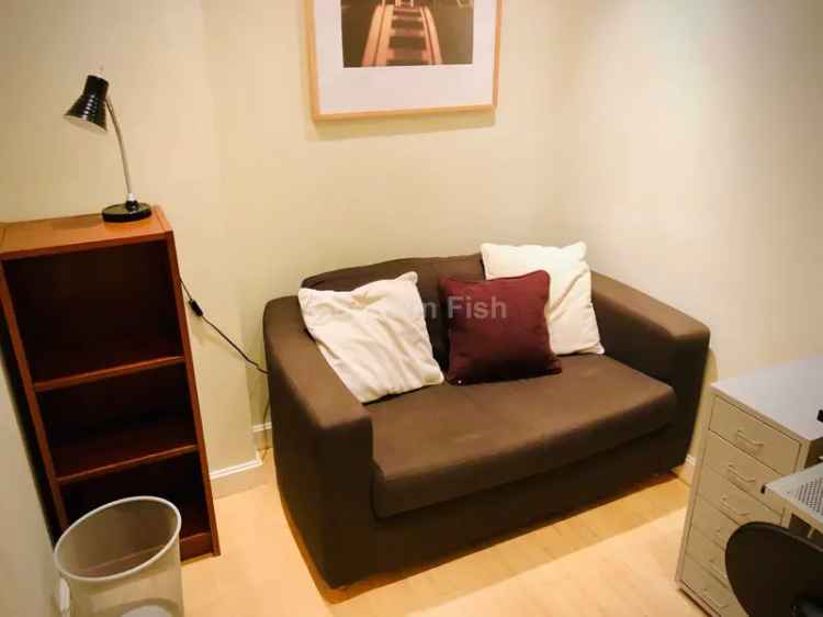 2 Bedroom Apartment Near Market Street - Furnished